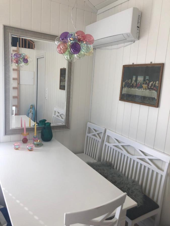 Lyseren Waterfront Cabin Omberg Eksteriør bilde