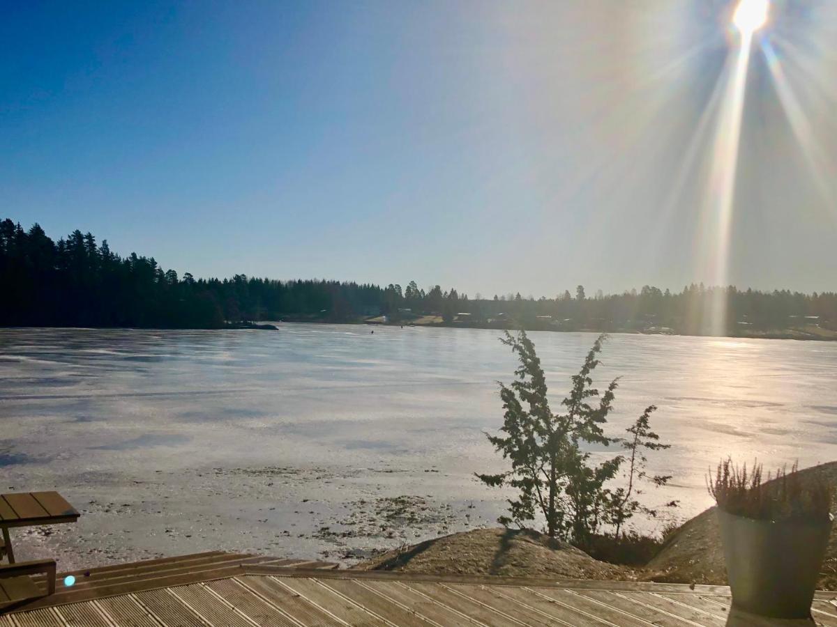 Lyseren Waterfront Cabin Omberg Eksteriør bilde