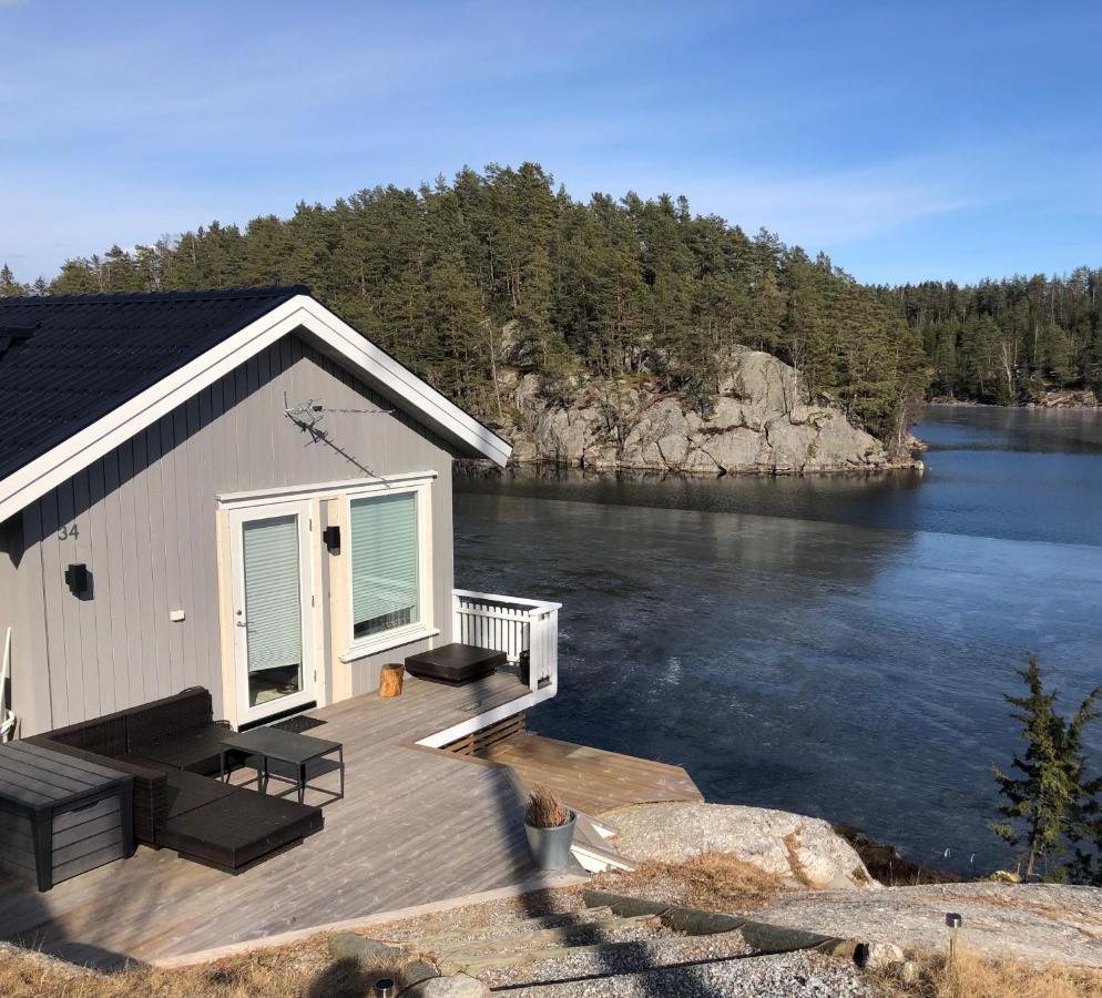 Lyseren Waterfront Cabin Omberg Eksteriør bilde