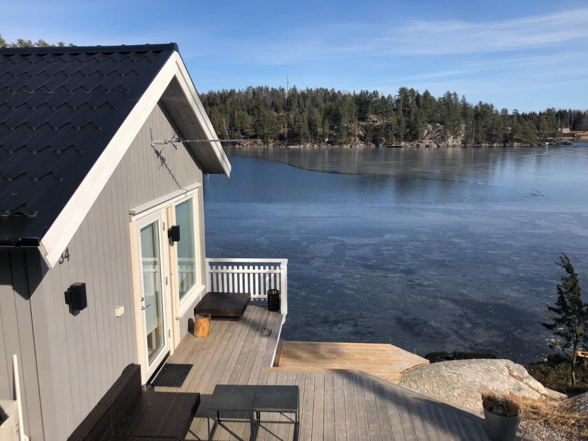 Lyseren Waterfront Cabin Omberg Eksteriør bilde